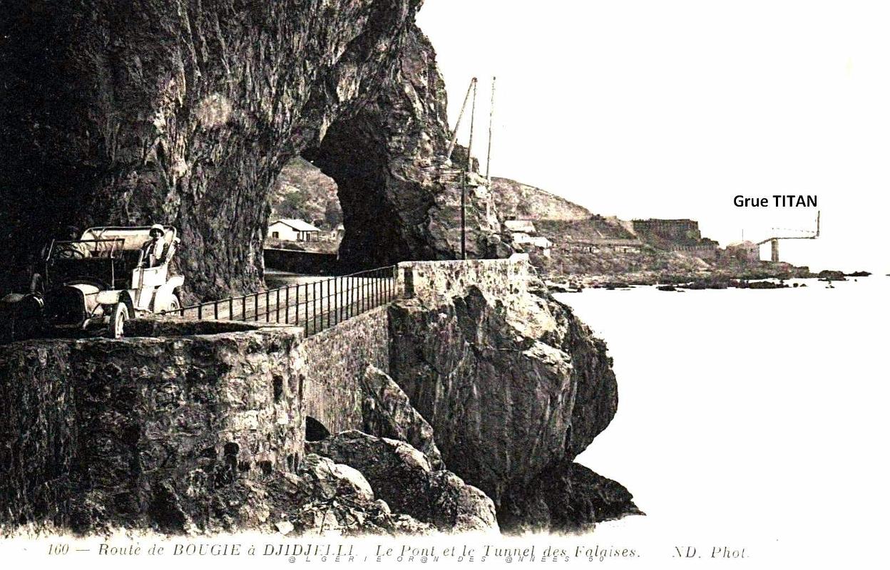 Djidjelli - Route de Bougie - Au fond le Titan.jpg